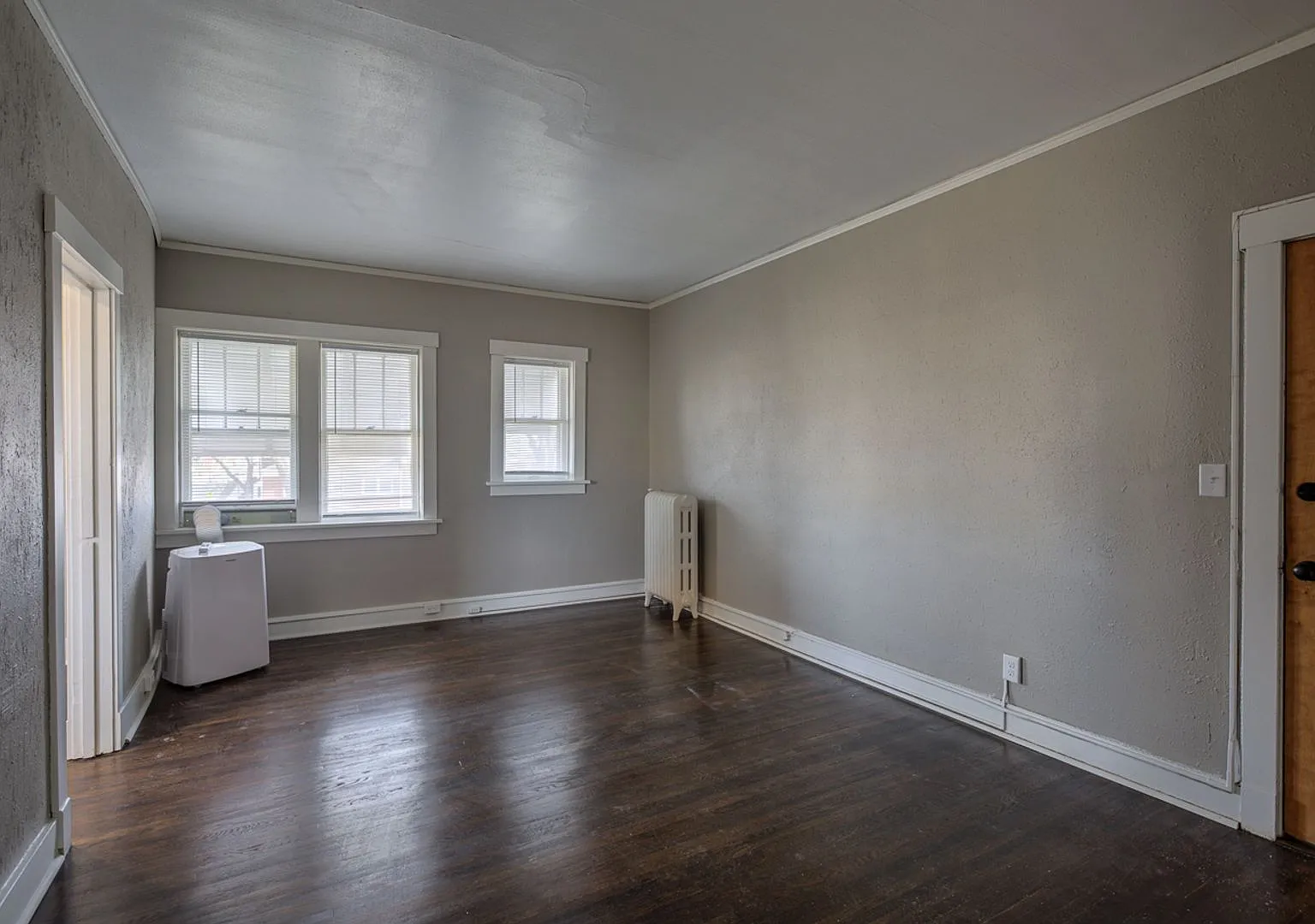 Remodeled Historic Brick Apartments — Photo 2
