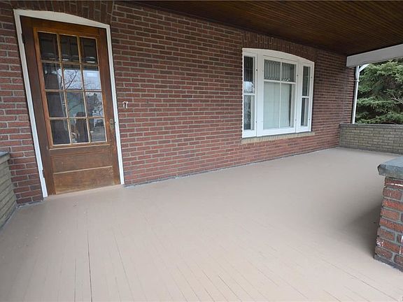 2nd image of 404 Wheatfield St