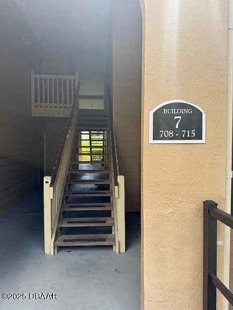 2 bed, 1.0 bath, 820 sqft, $1,450 — Photo 2