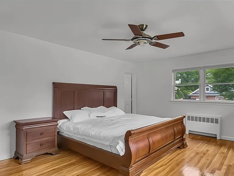 136 Lee Rd — Photo 15