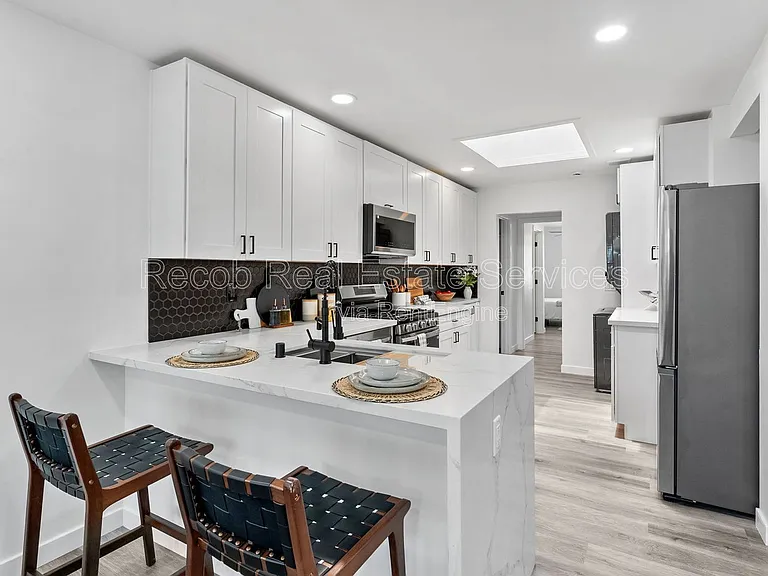 5248 Adams Ave — Photo 4