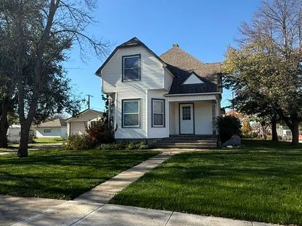11 Grant Ave SE, Wagner, SD 57380