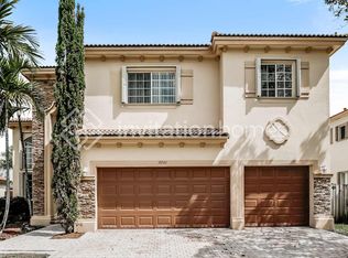 22161 SW 94th Ave, Cutler Bay, FL 33190