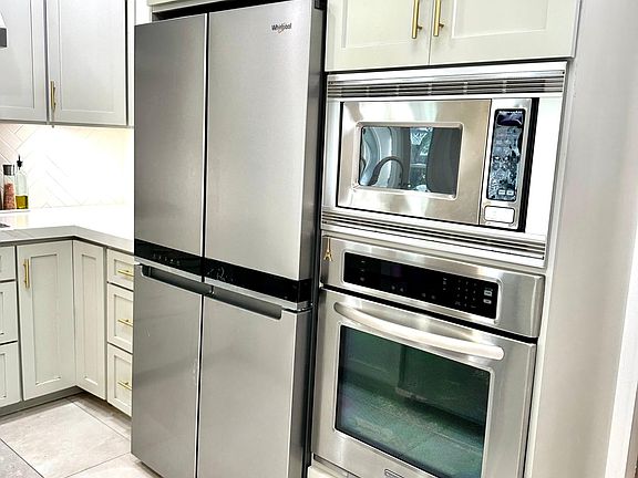 5th image of 4289 Mountcastle Way