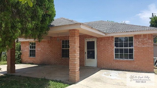1st image of 403 Parral St