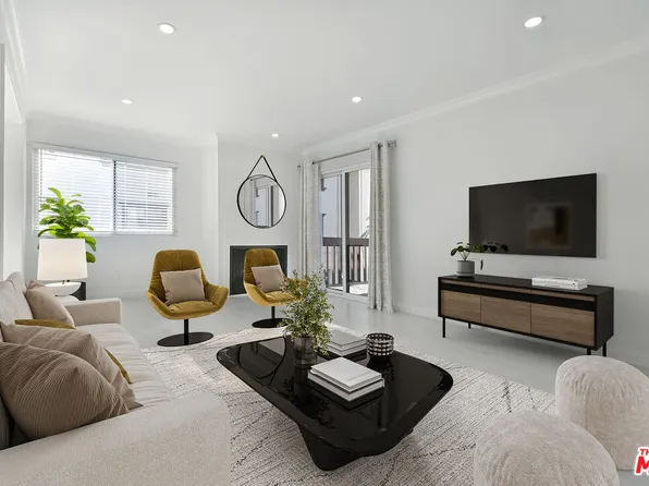 13942 Oxnard St, Valley Glen, CA 91401