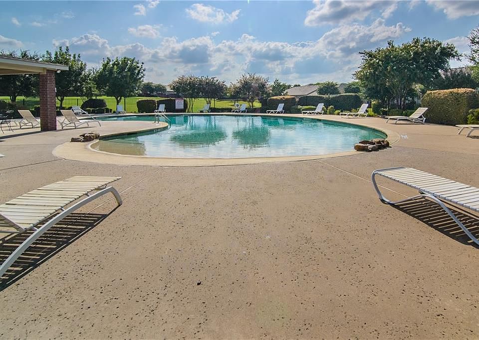 1st image of 3208 Tarrant Ln