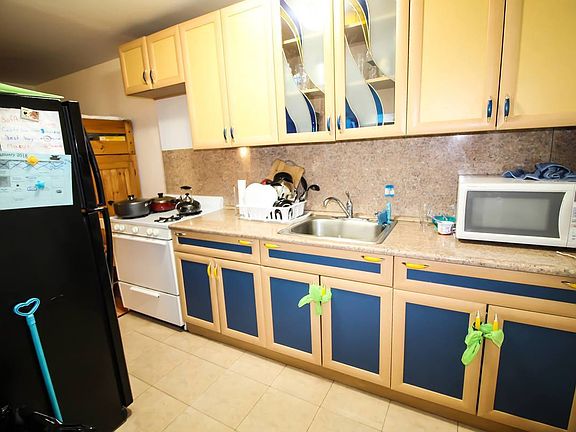 4th image of 2940 W 5th St APT 3A