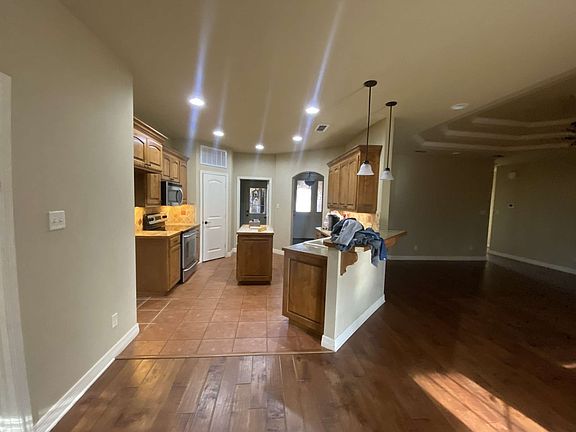 4th image of 120 Cypress Creek Dr