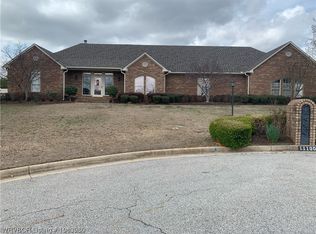 11100 Quail Crest Ct, Fort Smith, AR 72916