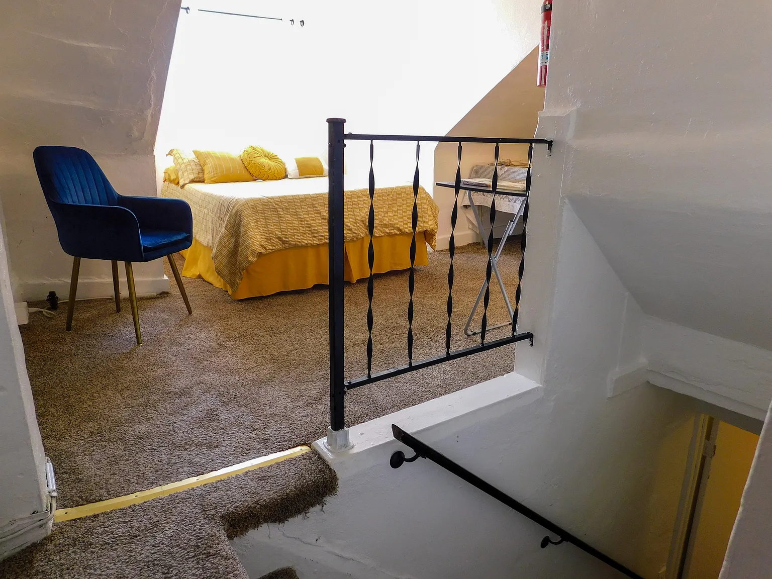 Studio, $700 — Photo 2