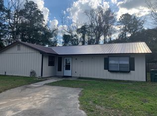 174 Cherokee Cir, Hinesville, GA 31313