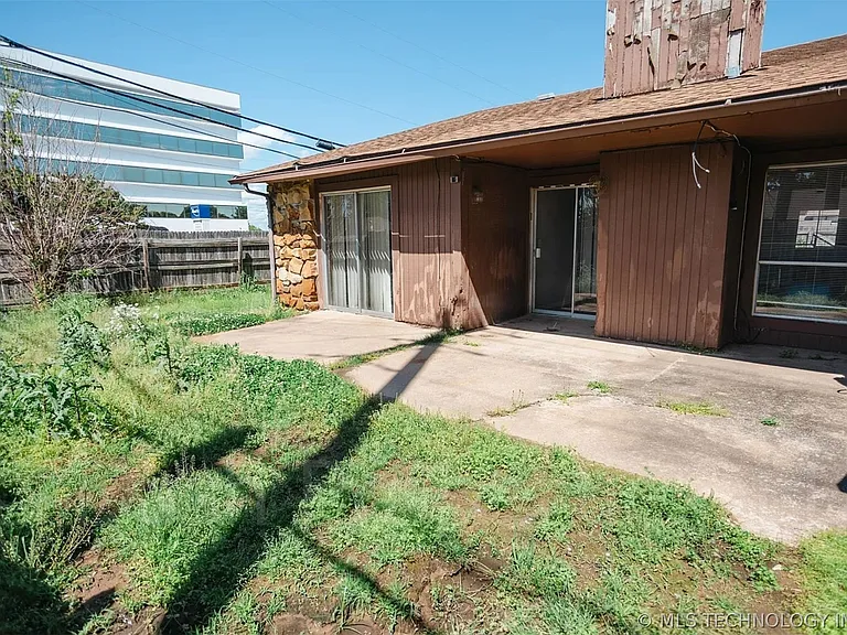 5104 S 75th East Ave — Photo 60