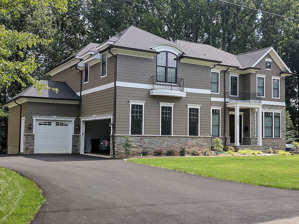 1st image of 1441 Oakview Dr