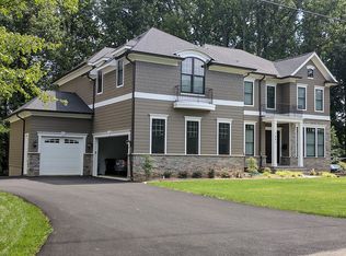 1441 Oakview Dr, Mc Lean, VA 22101