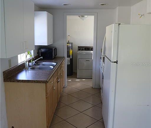 5th image of 211 S Rogers Ave