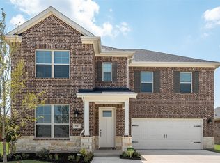 2912 Hanscom St, Forney, TX 75126