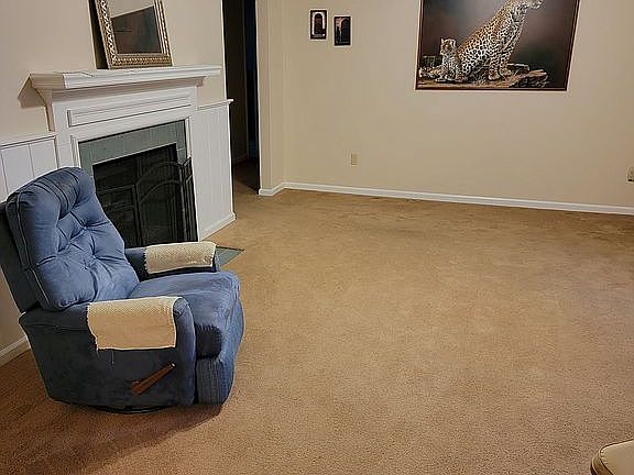 5th image of 1128 Tamarind Dr