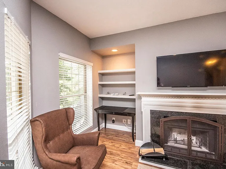 3920 Penderview Dr #324 — Photo 33