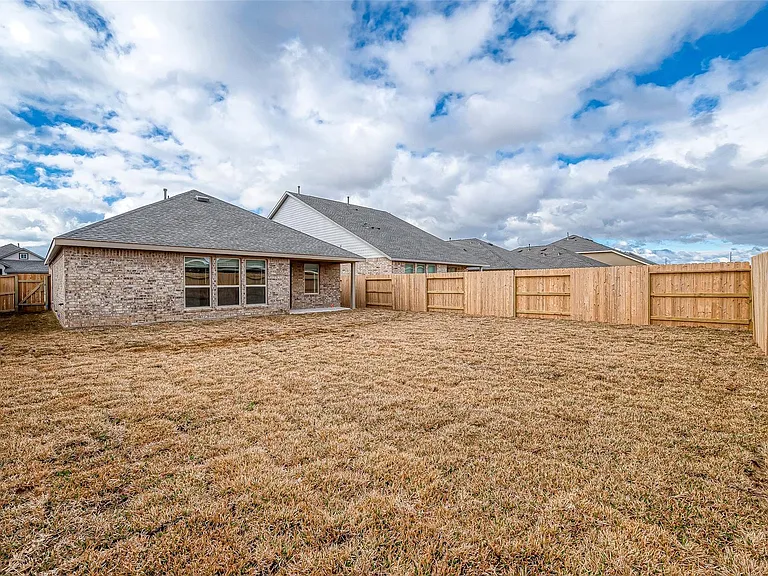 27106 Wandering Glen Ln — Photo 33
