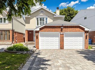 186 Wintermute Blvd, Toronto, ON M1W 3L5