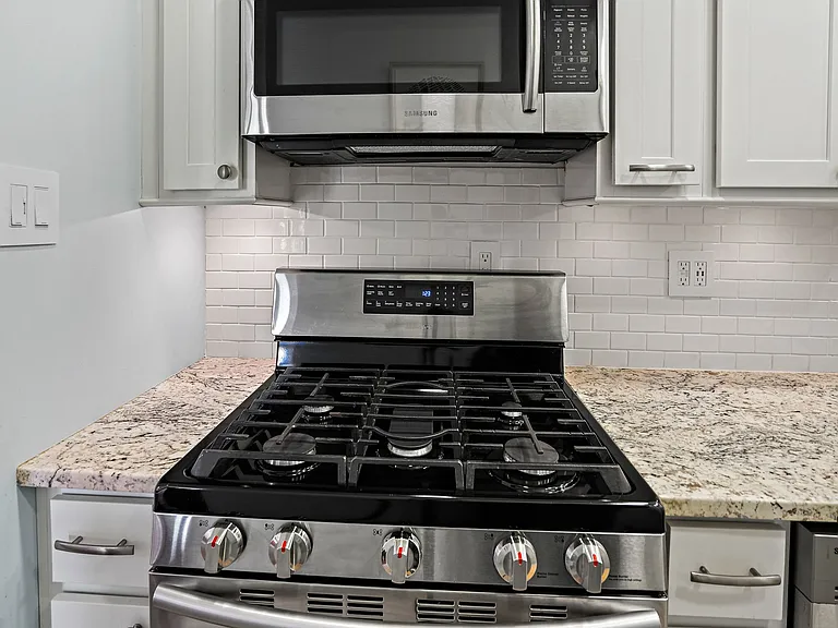 490 M St SW #W-204 — Photo 7