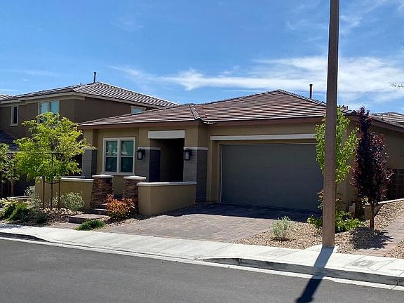 2nd image of 865 Haven Oaks Pl