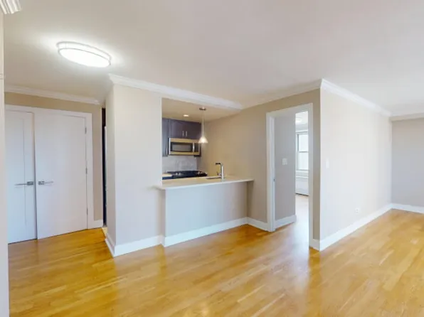 310 Greenwich Street image 1 of 9