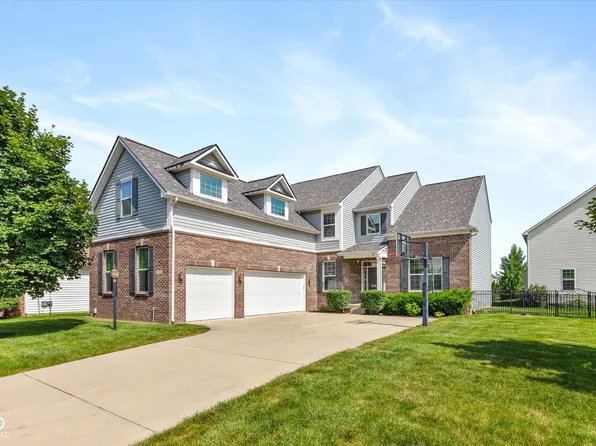 12154 Eddington Pl, Fishers, IN 46037
