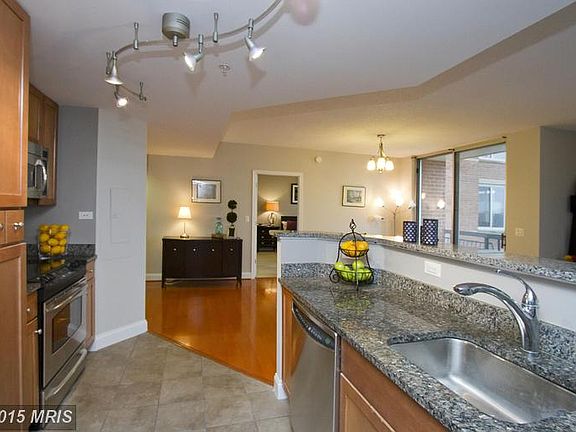 4th image of 1020 N Highland St Unit 704