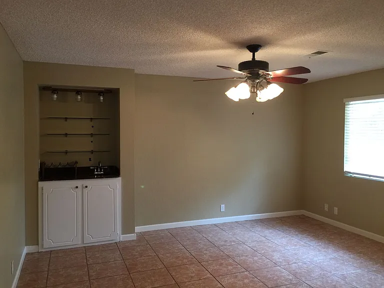 6379 Edgewood Way — Photo 5