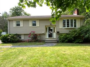 4 Cook St, Shrewsbury, MA 01545