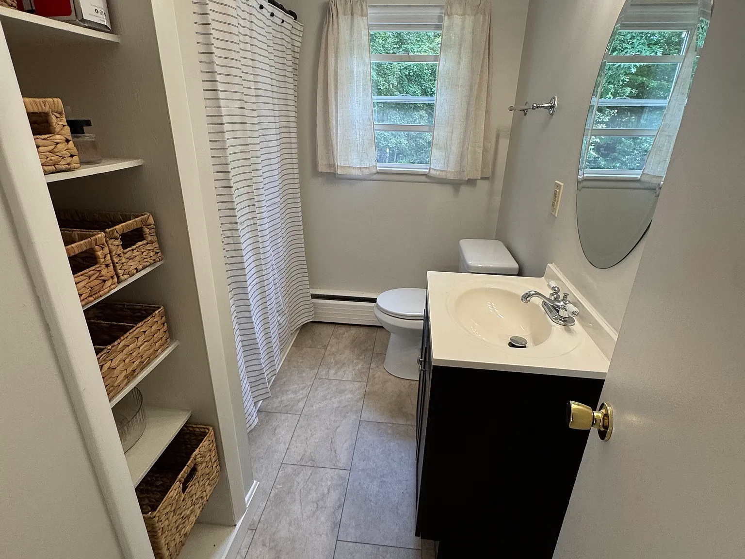 2 bed, $2,400 — Photo 4