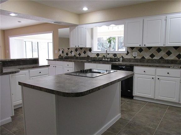 3rd image of 33725 Overton Dr
