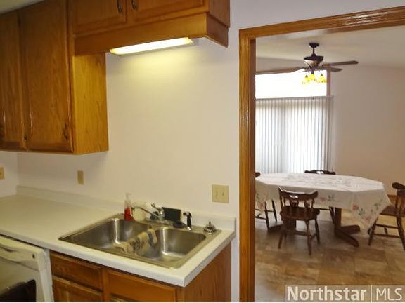 5th image of 603 E Welco Dr