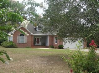 111 Woodlawn Dr, Jesup, GA 31545