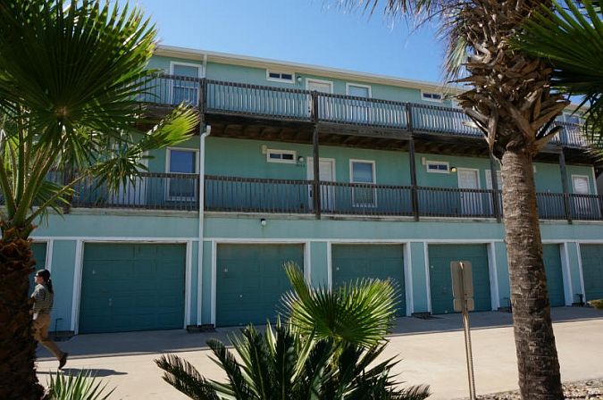 1st image of 15010 Leeward Dr