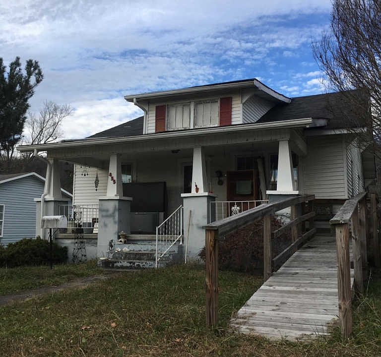 1st image of 455 Cedar Ave