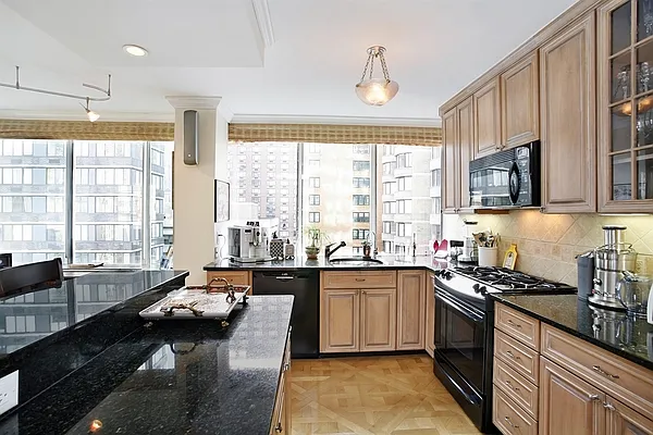 Sold by Corcoran | media 2