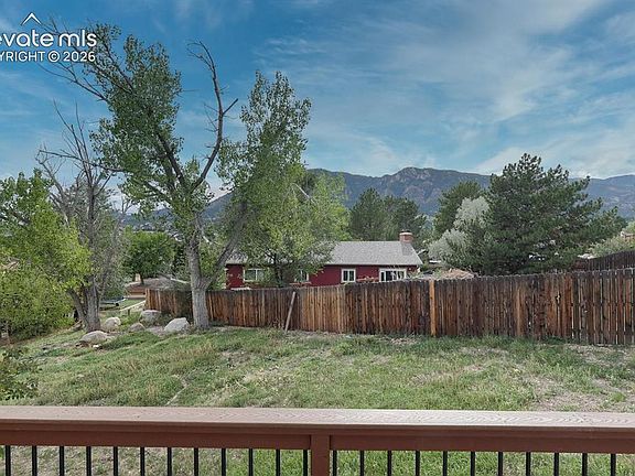 3rd image of 3660 Suncrest Ct