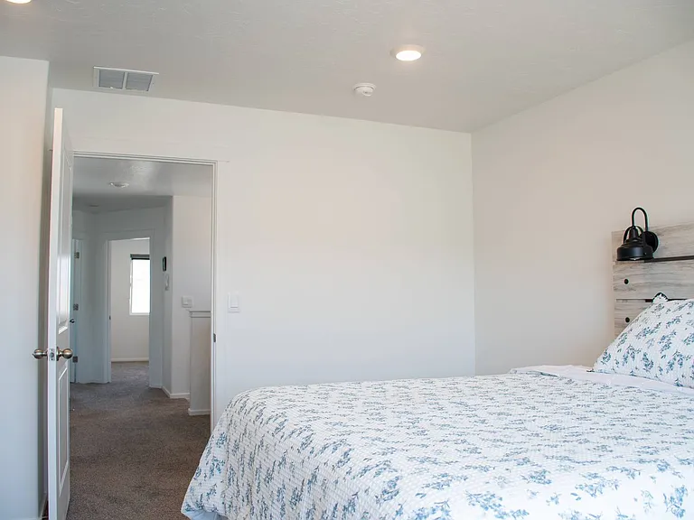 252 N Salty Ln — Photo 15