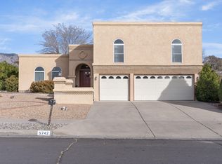 5742 Vista Bonita NE, Albuquerque, NM 87111