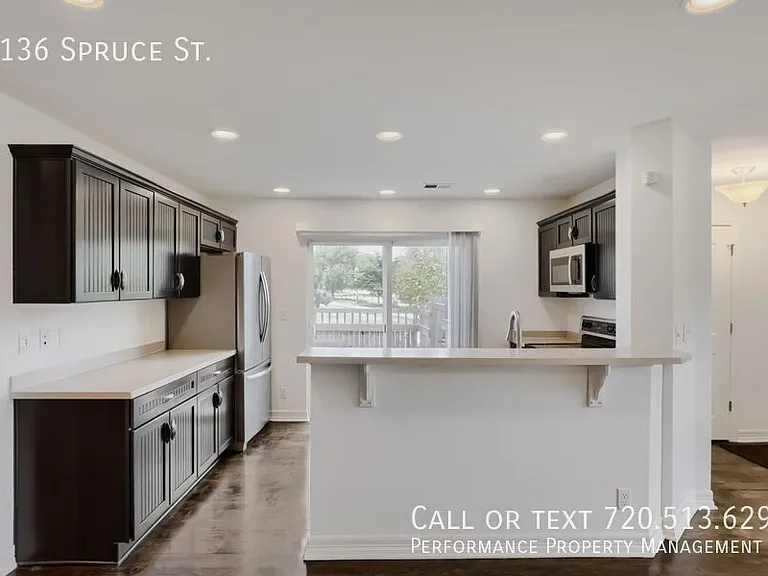 2136 Spruce St — Photo 10