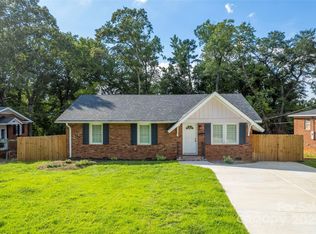 3612 Sargeant Dr, Charlotte, NC 28217