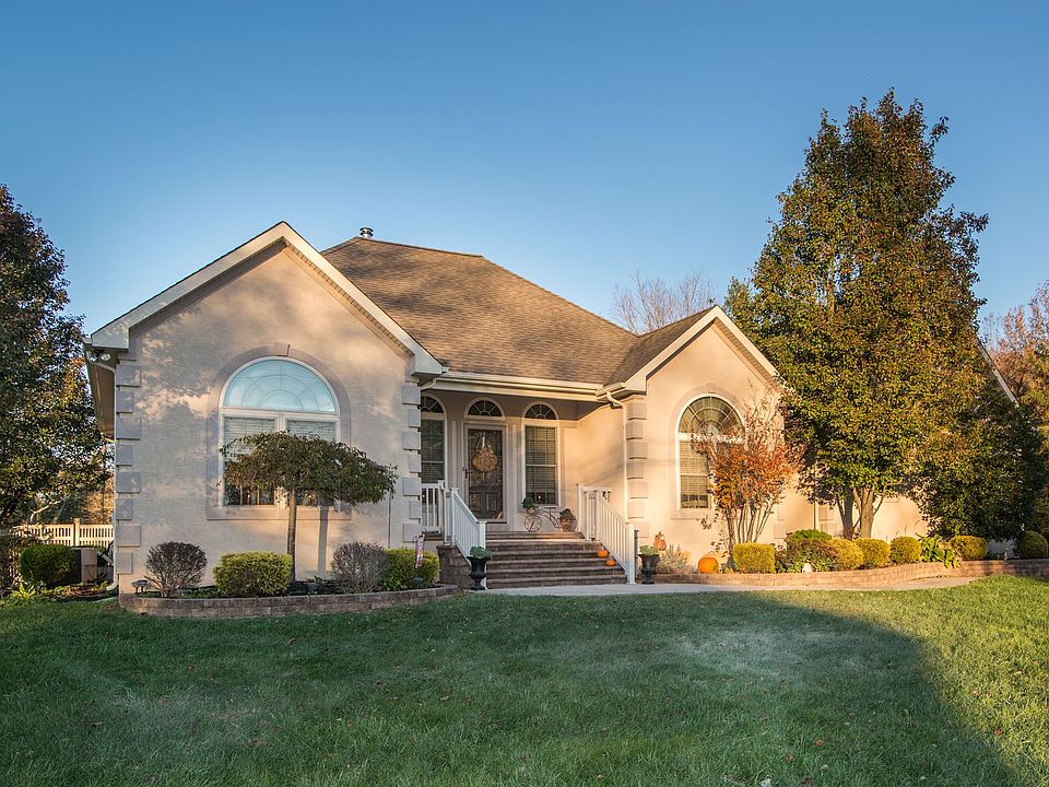 2nd image of 103 Iredell Ln