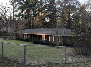 1104 Timberlane Rd, Chipley, FL 32428