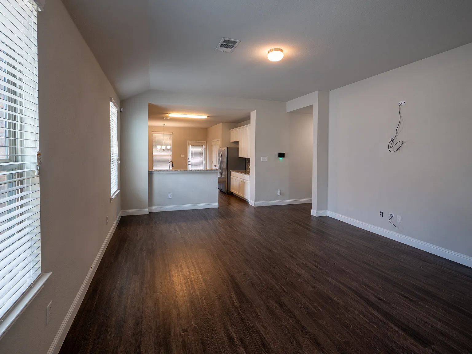 3 bed, 1792 sqft, $1,950 — Photo 3