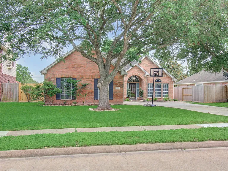 3631 Sunset Meadows Dr — Photo 2