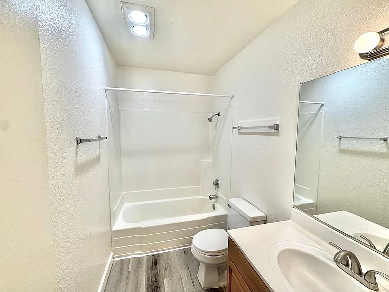 4546 Norwood Street — Photo 14