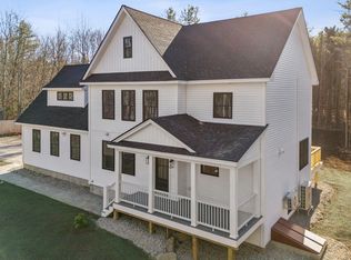 1 Sicilian Way, Kennebunk, ME 04043